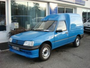 PEUGEOT 205 F