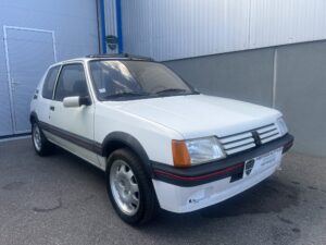 PEUGEOT 205 GTI 1.9L