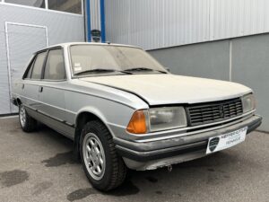 PEUGEOT 305 GT