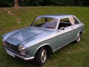 PEUGEOT 204 COUPE