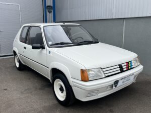 PEUGEOT 205 RALLYE