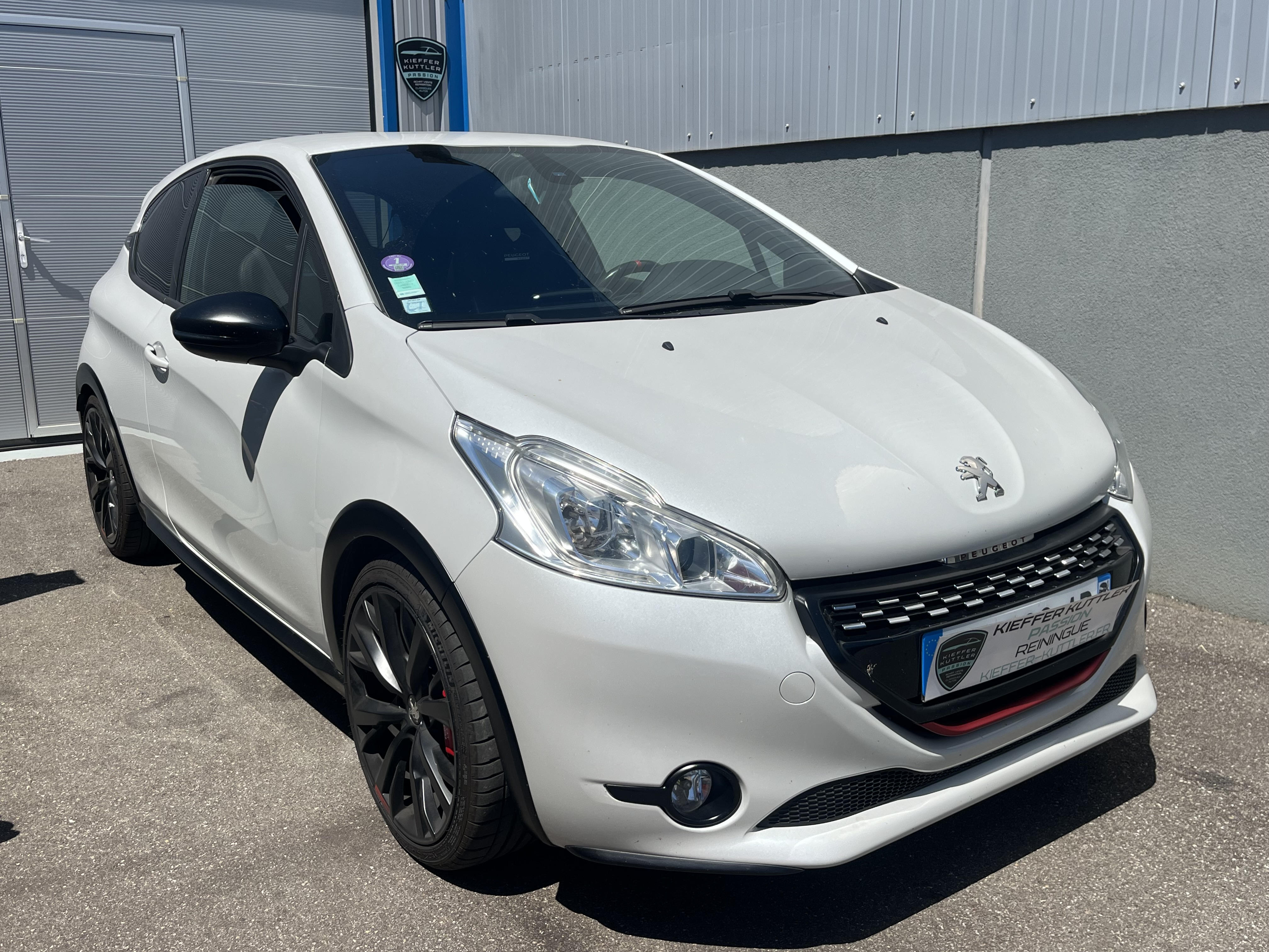 PEUGEOT 208 GTI 30TH