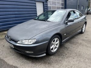 PEUGEOT 406 COUPE V6 PREMIERE MAIN